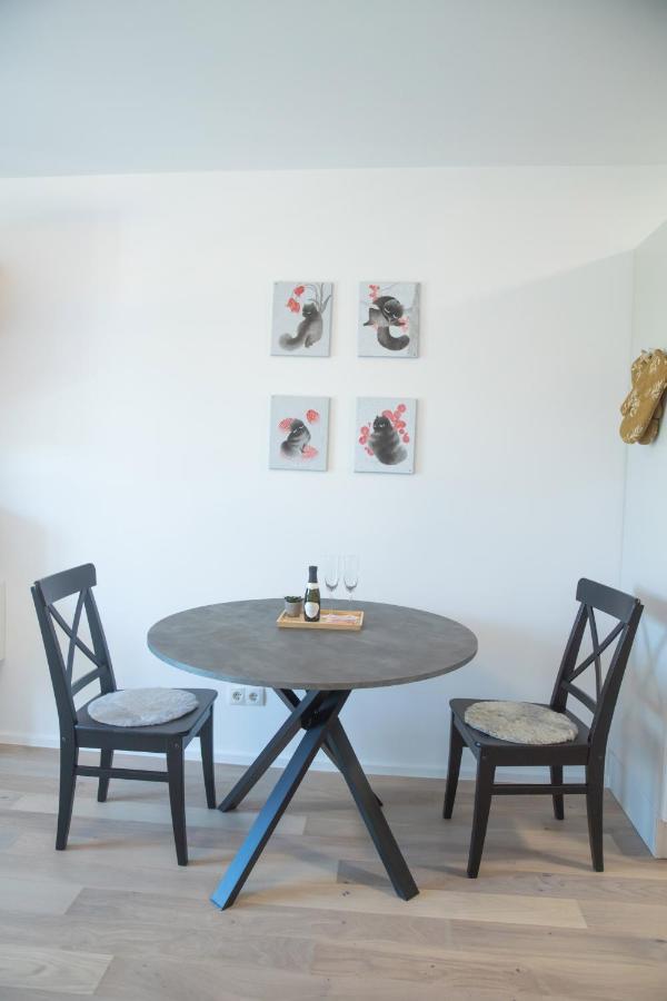 Room 4 Art Appartments Nr.1 In Vienna Center Bagian luar foto